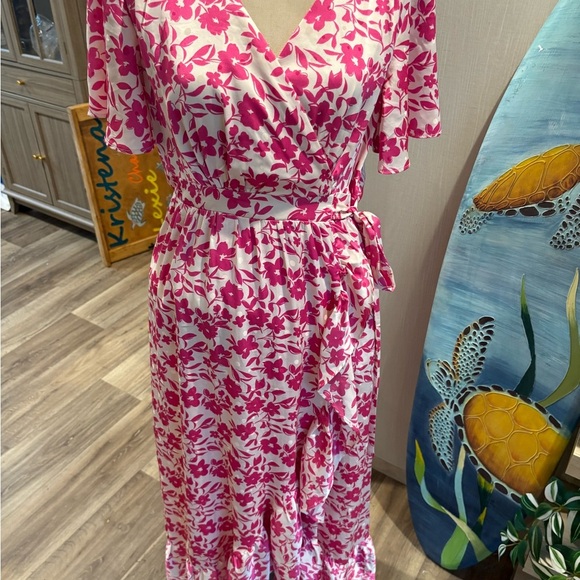Elegant Pink & White Midi Dress with Flora Detail - Picture 1 of 8